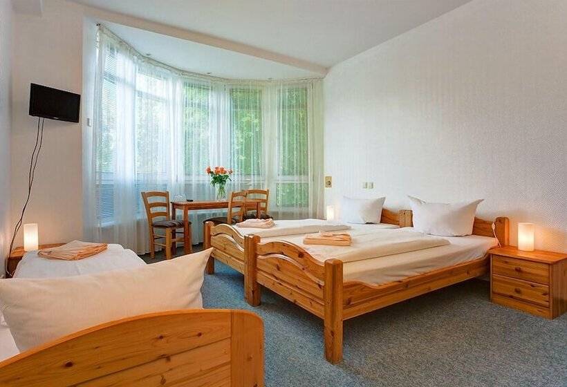 اتاق استاندارد سه نفره, Atlantic