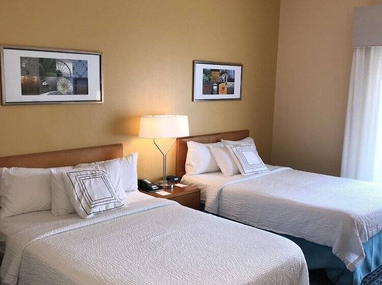 Quarto Estandar 2 Camas Casal, Fairfield Inn And Suites By Marriott Mcallen