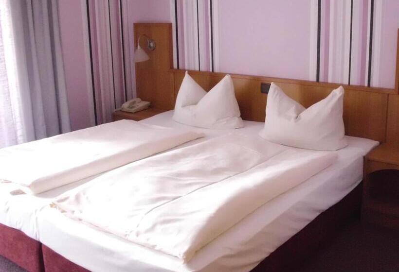 スタンダードルーム, Mucha Ohg Hotel Sembziner Hof