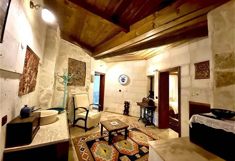 اتاق خانوادگی, Sofa