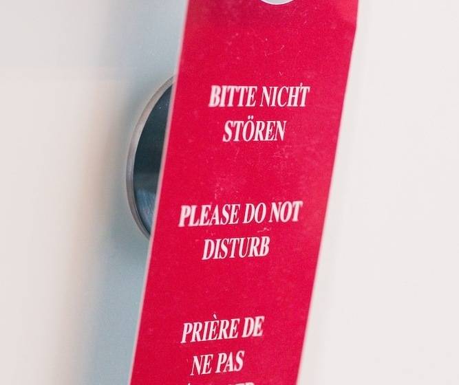 اتاق استاندارد یک نفره, H24 Hoteltow