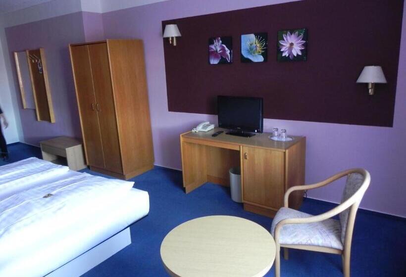 스탠다드 룸, Zur Eldenburg