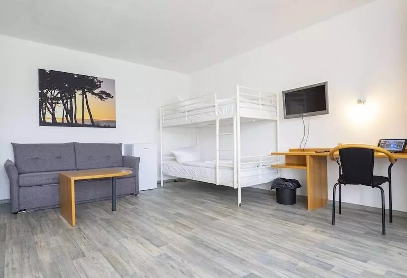 スタンダード４人部屋, Motel Stralsund