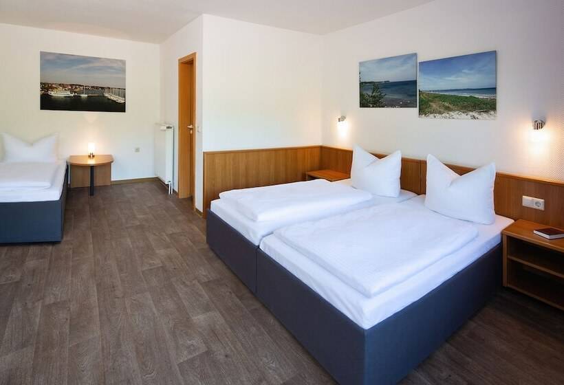 Номер Стандарт Трехместный, Motel Stralsund