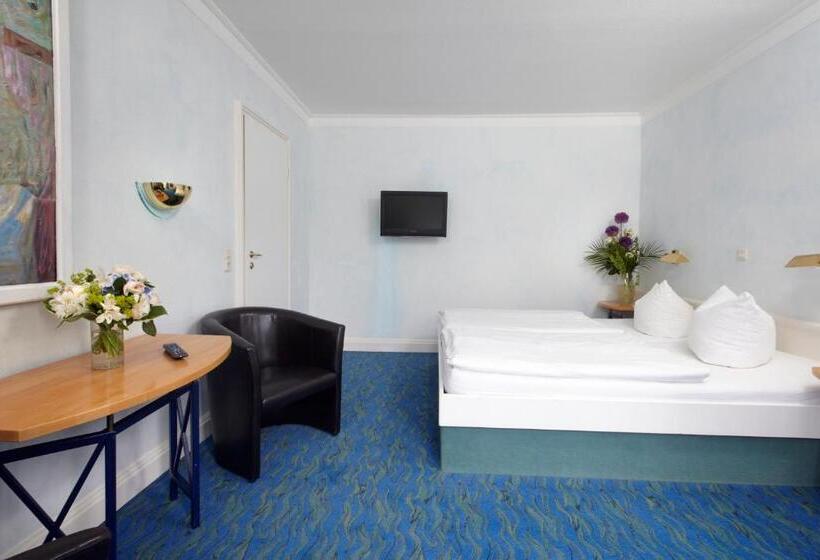 コンフォートルーム, Residenz