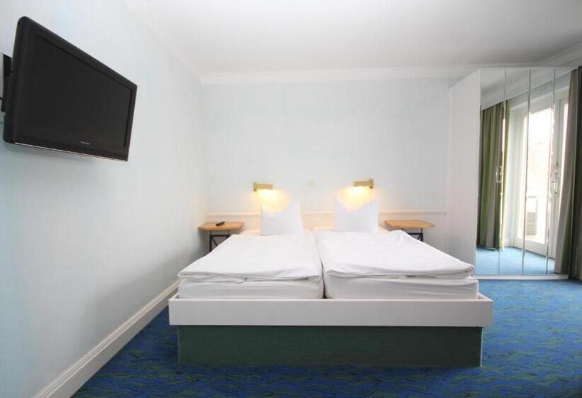 ファミリールーム, Residenz