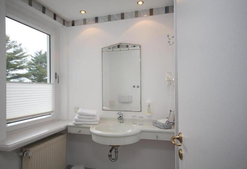 ファミリールーム, Residenz