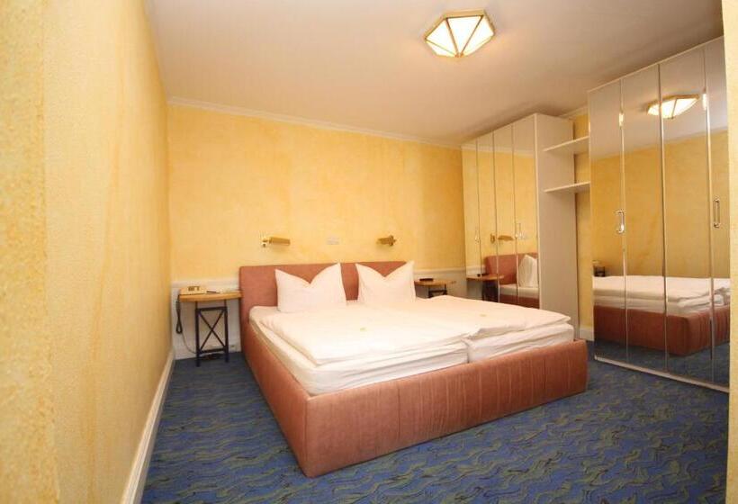 ファミリールーム, Residenz