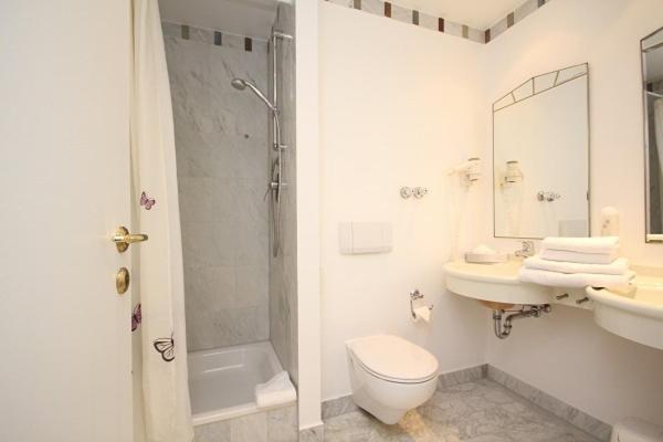 ファミリールーム, Residenz