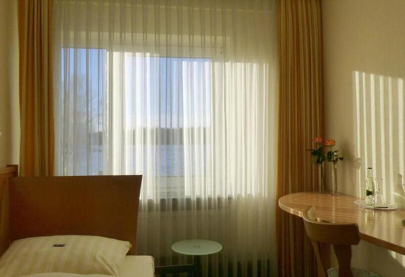 חדר סטנדרט יחיד, Restaurant Und Hotel Zum Weissen Ross