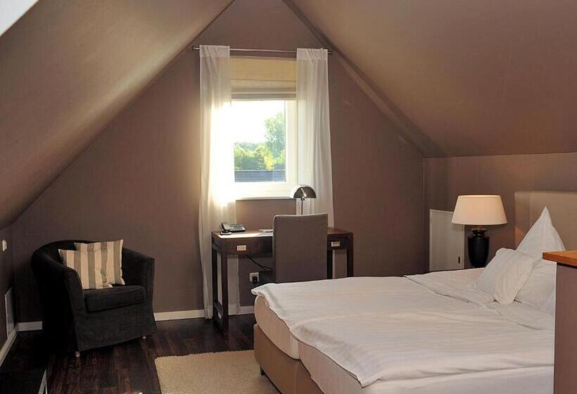 اتاق راحتی, Und Landhaus  Kastanie