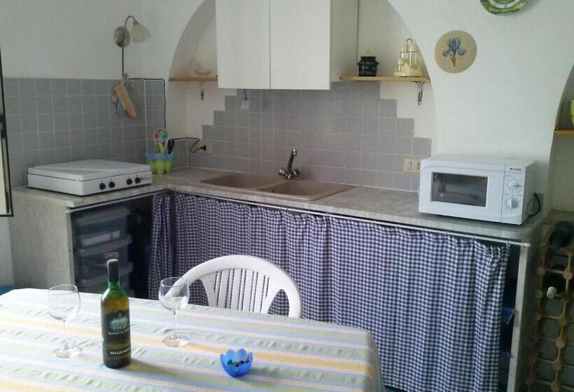 带2个卧室的公寓, B&b Zio Ciccio