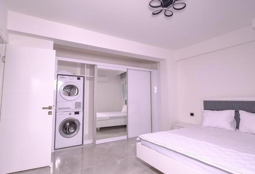 带1个卧室的带阳台的公寓, Oksa Apart