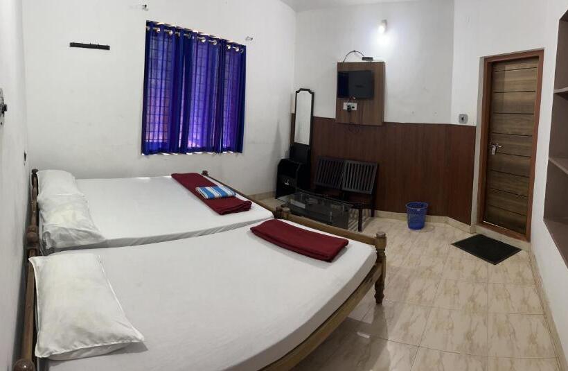 标准间, Dakshinakasi Guest House