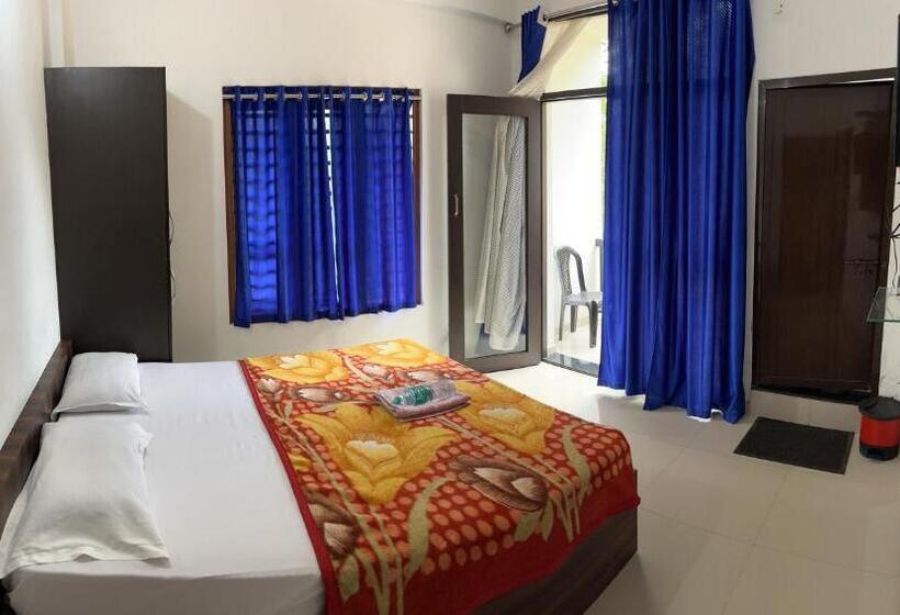 Номер Deluxe с Балконом, Dakshinakasi Guest House
