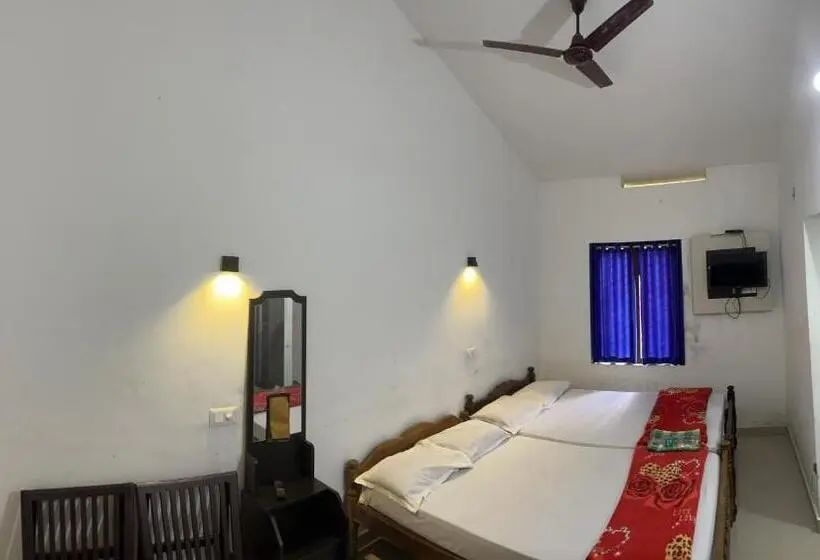 ファミリールーム, Dakshinakasi Guest House