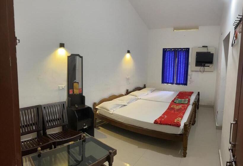 家庭间, Dakshinakasi Guest House