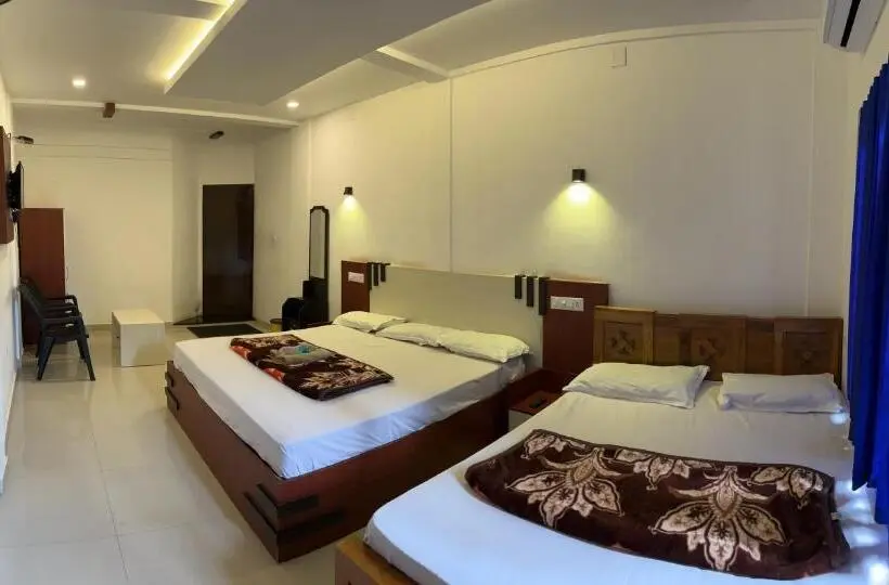スタンダードルーム, Dakshinakasi Guest House