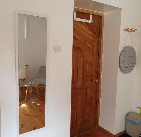 اتاق استاندارد, Surf Inn