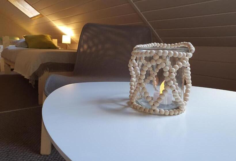 استودیو استاندارد با تراس, Surf Inn