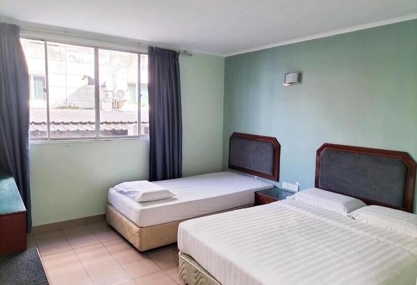 חדר משפחתי, Faber Inn