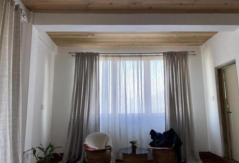 マウンテンビュースタンダードルーム, Miknaon Farm Stay