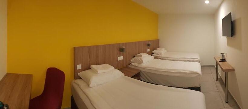 Трехместный Номер Deluxe, Orkid Port Klang