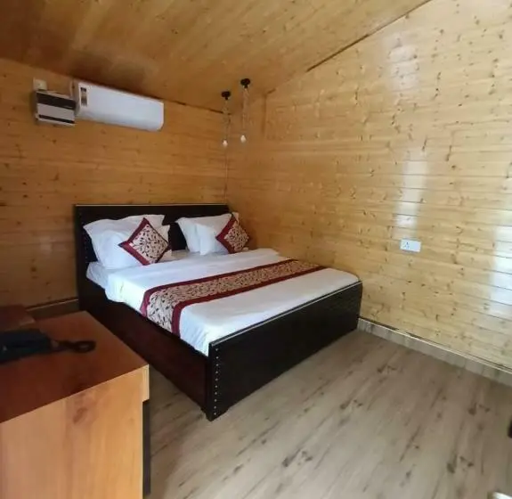 スーペリアールーム, Mr River Resort   Mohanchatti Rishikesh