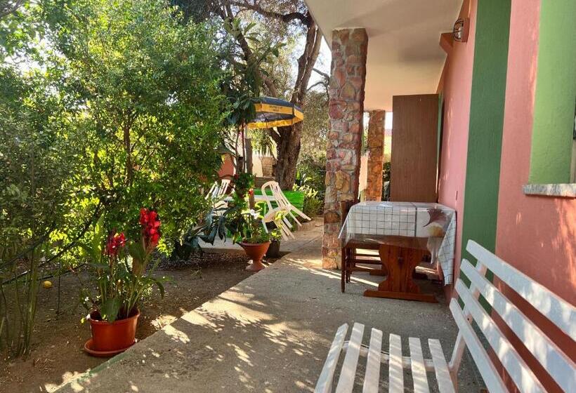 آپارتمان 1 خوابه همکف, Casa Giada