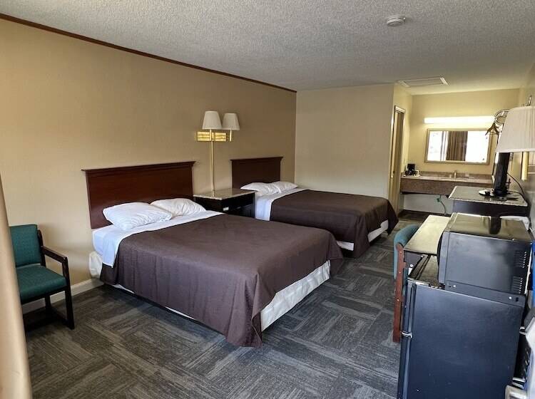 غرفه قياسيه سريرين مزدوجين, Green Valley Motel Winston Salem