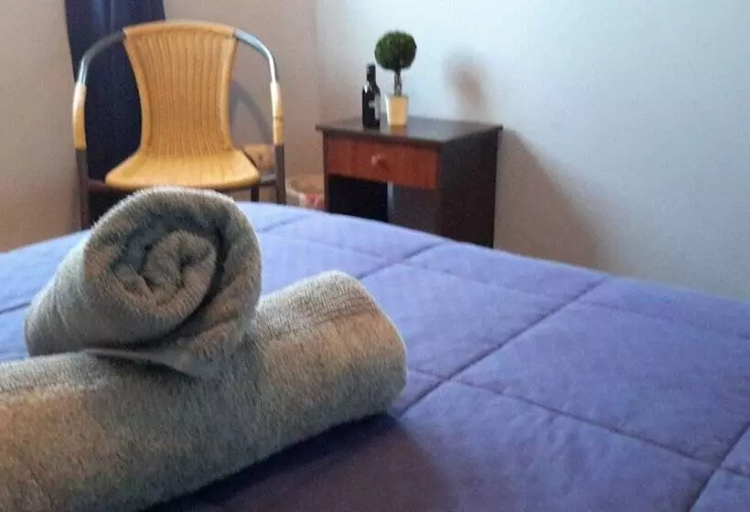 اتاق استاندارد با سرویس بهداشتی مشترک, Costa Azul Bed & Breakfast   Hostel