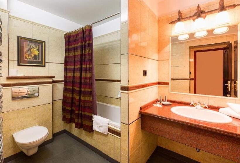 标准单人间, Continental