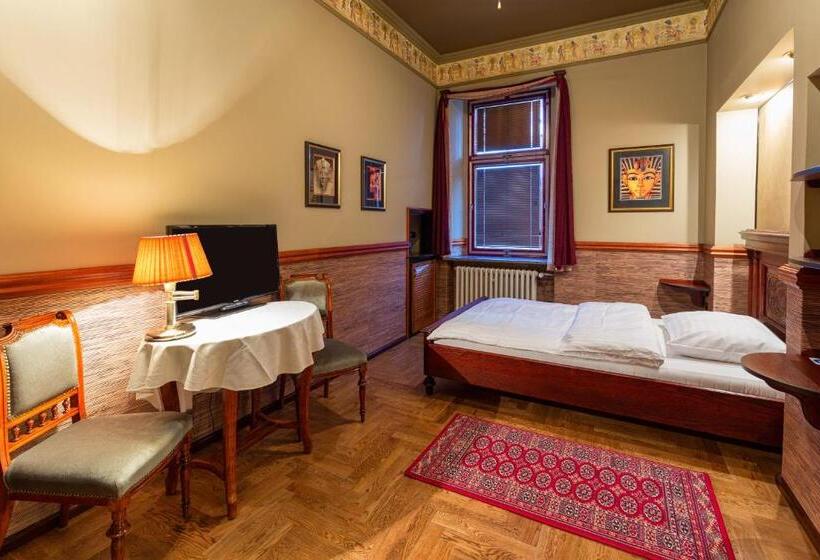 标准单人间, Continental