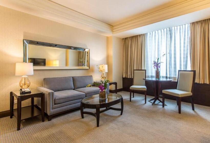 套房, Crimson Hotel Filinvest City, Manila