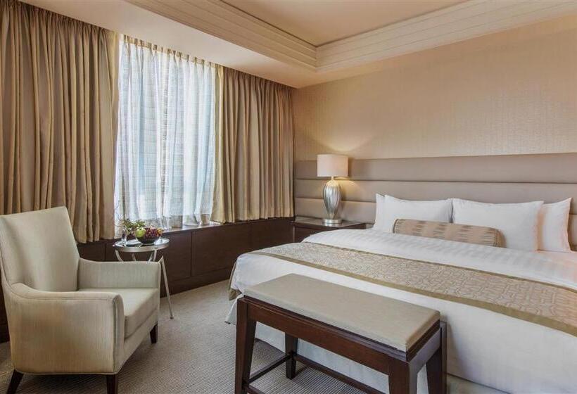 行政房间, Crimson Hotel Filinvest City, Manila