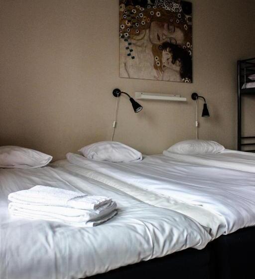 غرفة عائلية, Euroway