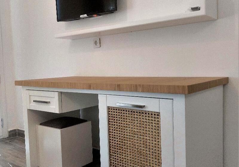 Habitació Estàndard, Gumusluk