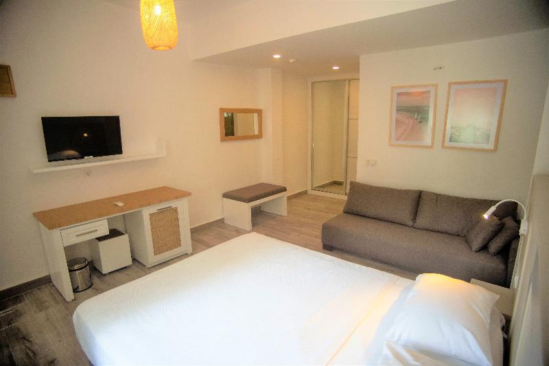 Habitació Estàndard, Gumusluk