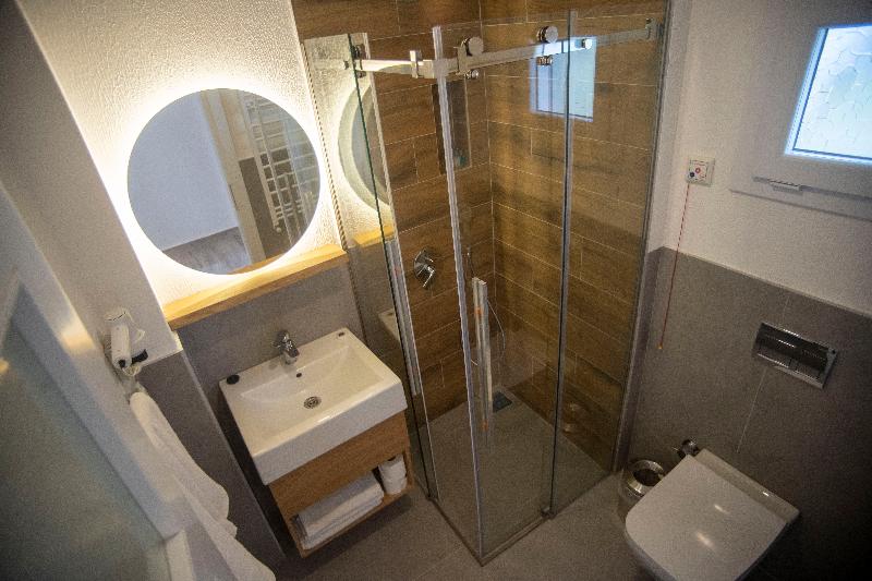 Habitació Triple Estàndard, Gumusluk