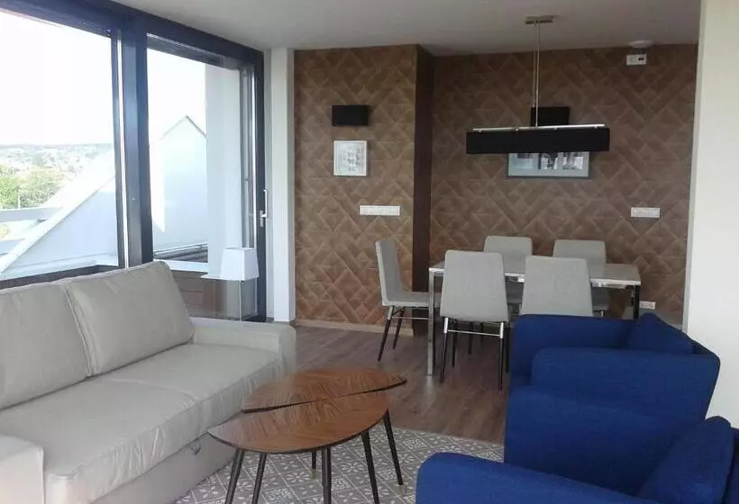 1 Bedroom Penthouse Apartment, Holiday Club Füred