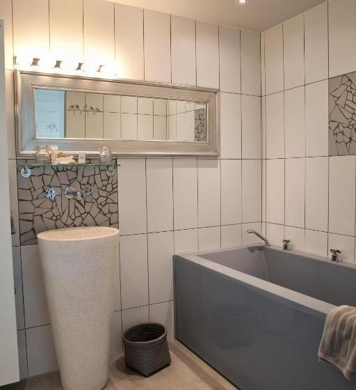 スイート, The Originals Hôtel Le Cise Restaurant Chambres Et Suites