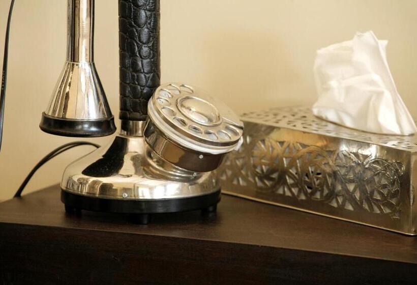 クラシックルーム, The Originals Hôtel Le Cise Restaurant Chambres Et Suites