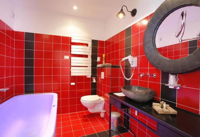 スーペリアールーム, The Originals Hôtel Le Cise Restaurant Chambres Et Suites