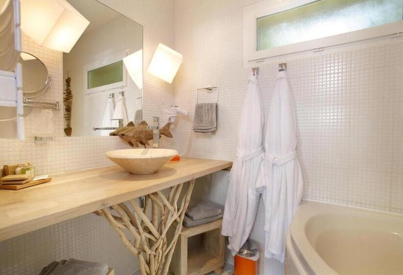 クラシックルーム, The Originals Hôtel Le Cise Restaurant Chambres Et Suites