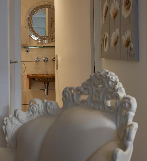 クラシックルーム, The Originals Hôtel Le Cise Restaurant Chambres Et Suites