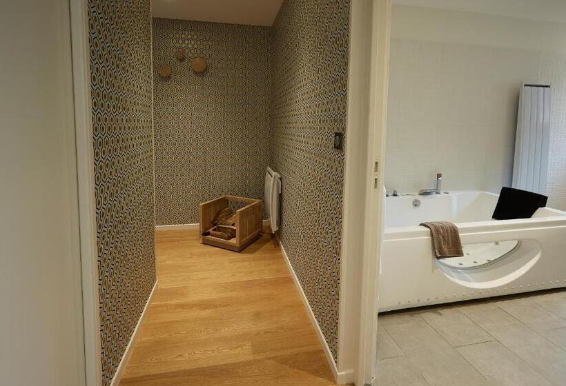 ビラホテル１ベッドルーム, The Originals Hôtel Le Cise Restaurant Chambres Et Suites