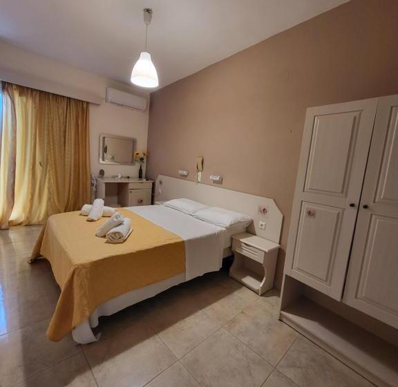 スタンダード４人部屋, Panorama Hotel   Restaurant