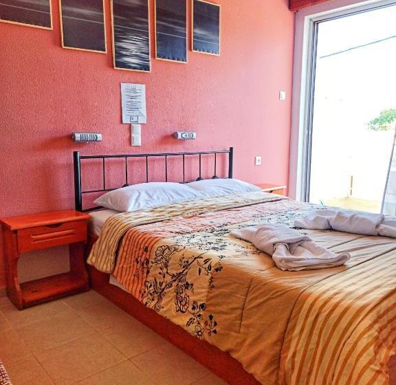 片側に海が見えるデラックスルーム, Panorama Hotel   Restaurant