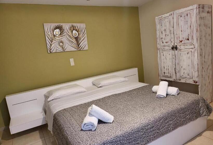 片側に海が見えるデラックスルーム, Panorama Hotel   Restaurant