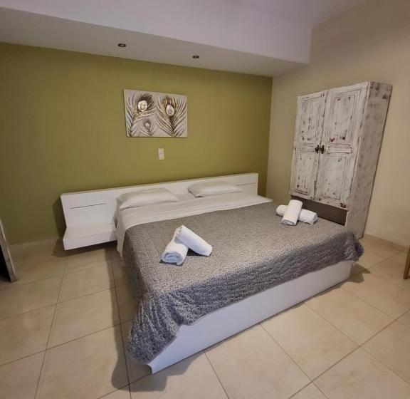 片側に海が見えるデラックスルーム, Panorama Hotel   Restaurant